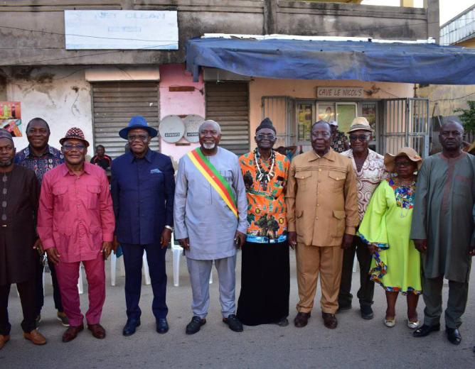 DÉVELOPPEMENT PARTICIPATIF À DOUALA 5e